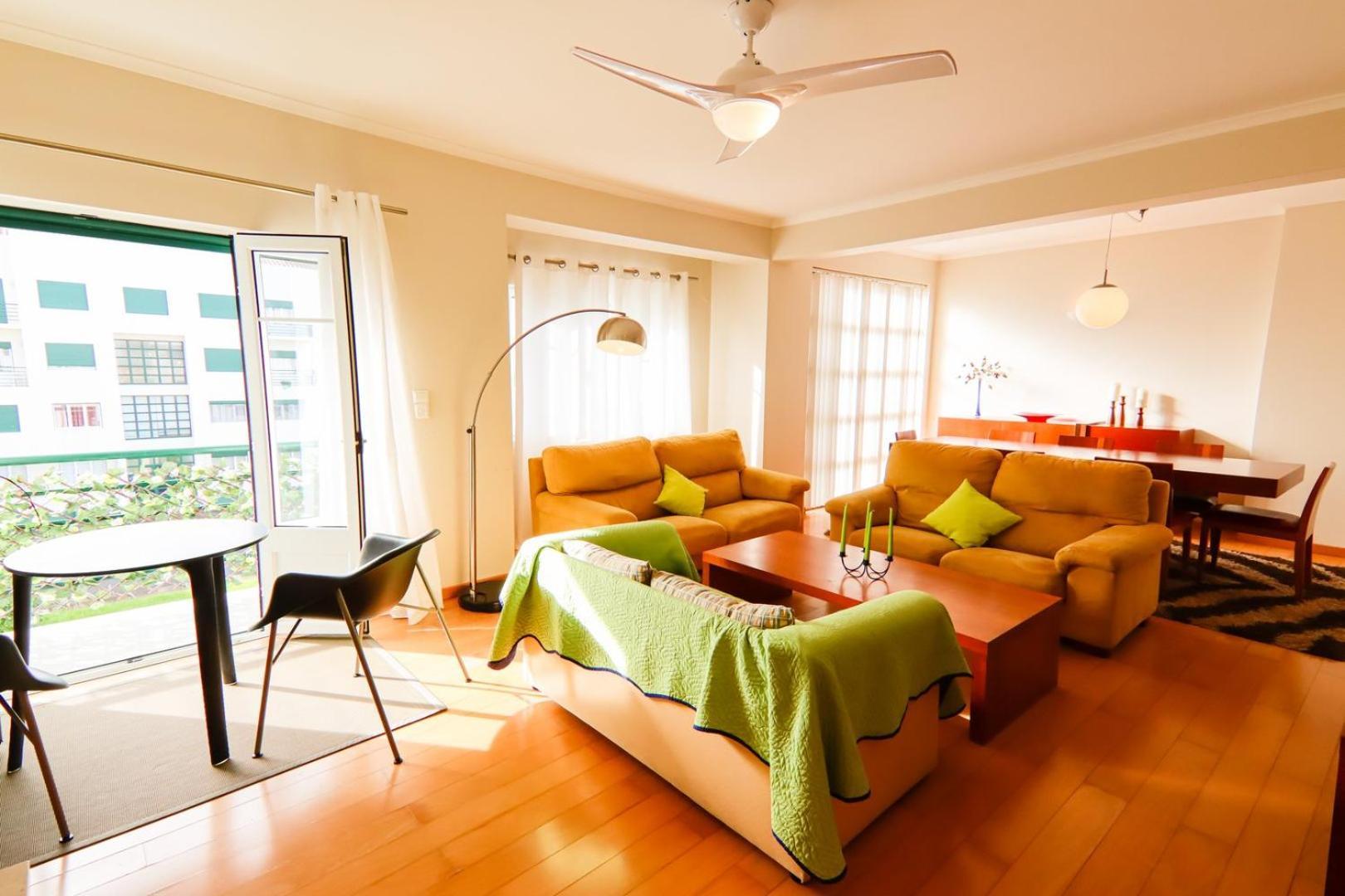Welcomebuddy - Beatrice Downtown City Flat ปอนตาเดลกาดา ภายนอก รูปภาพ